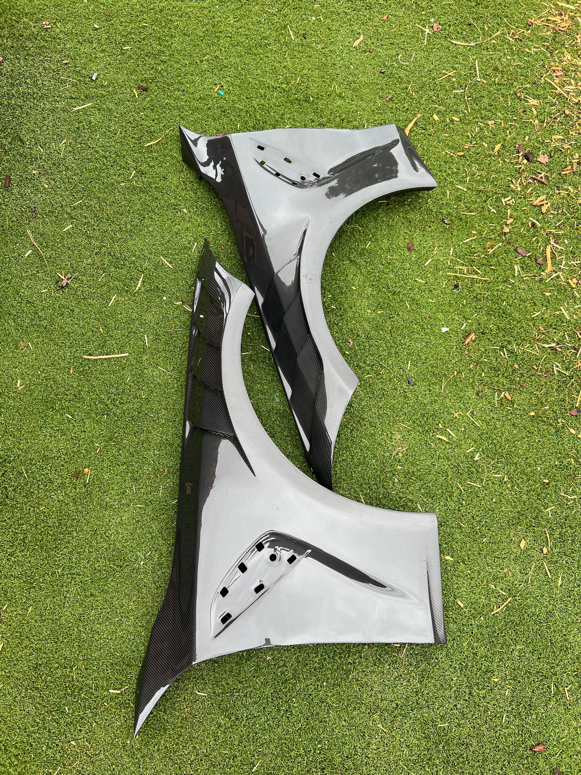 G8X M3/M4 Carbon Fenders