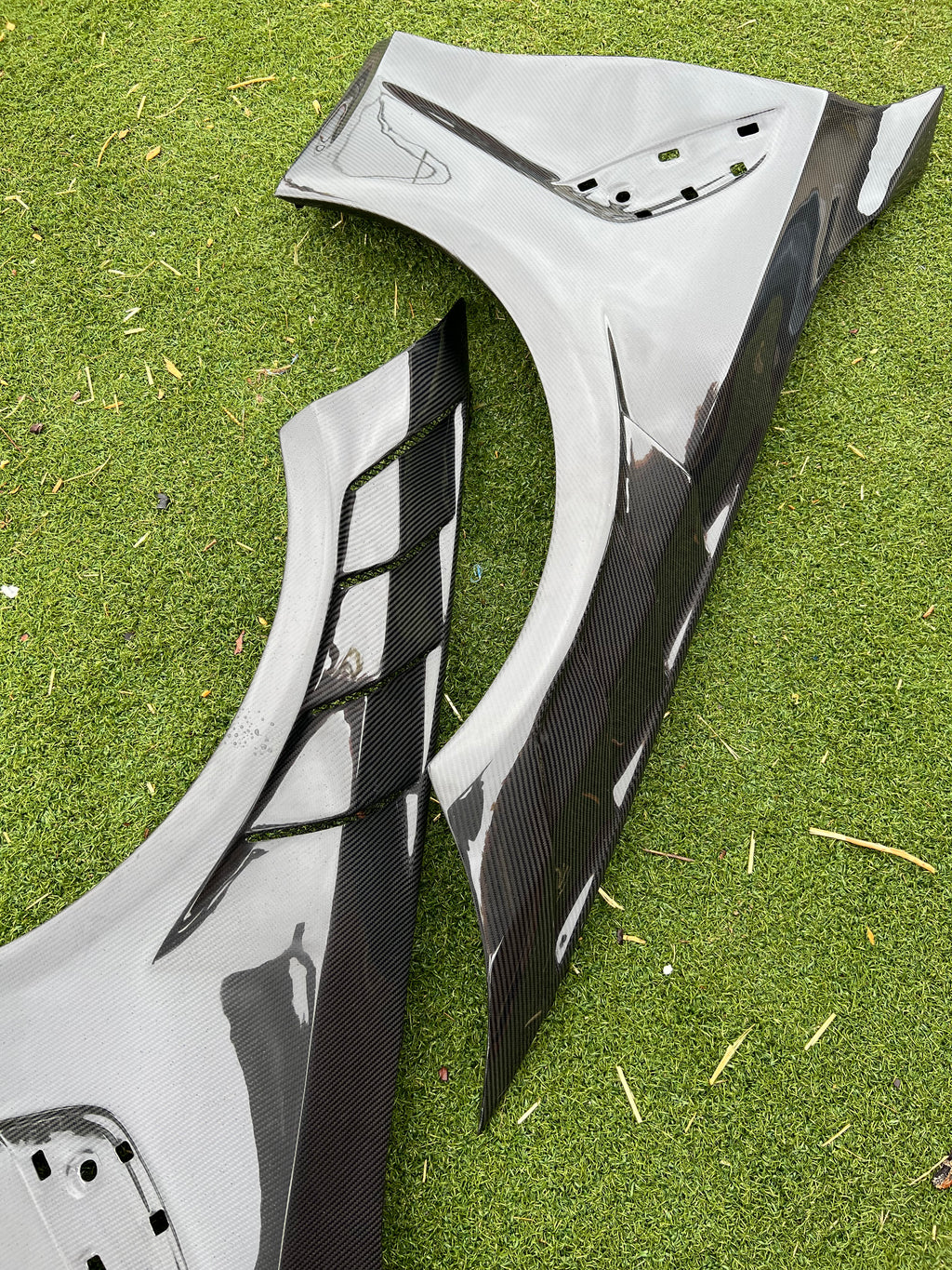 G8X M3/M4 Carbon Fenders