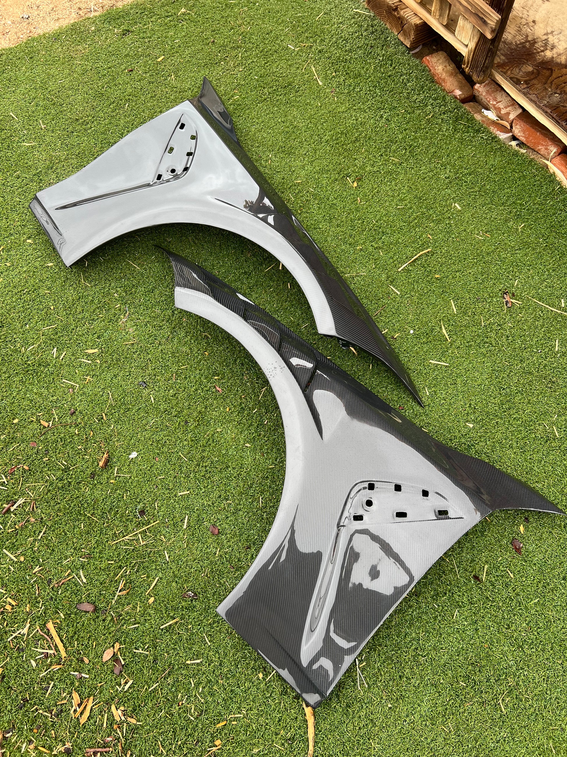 G8X M3/M4 Carbon Fenders